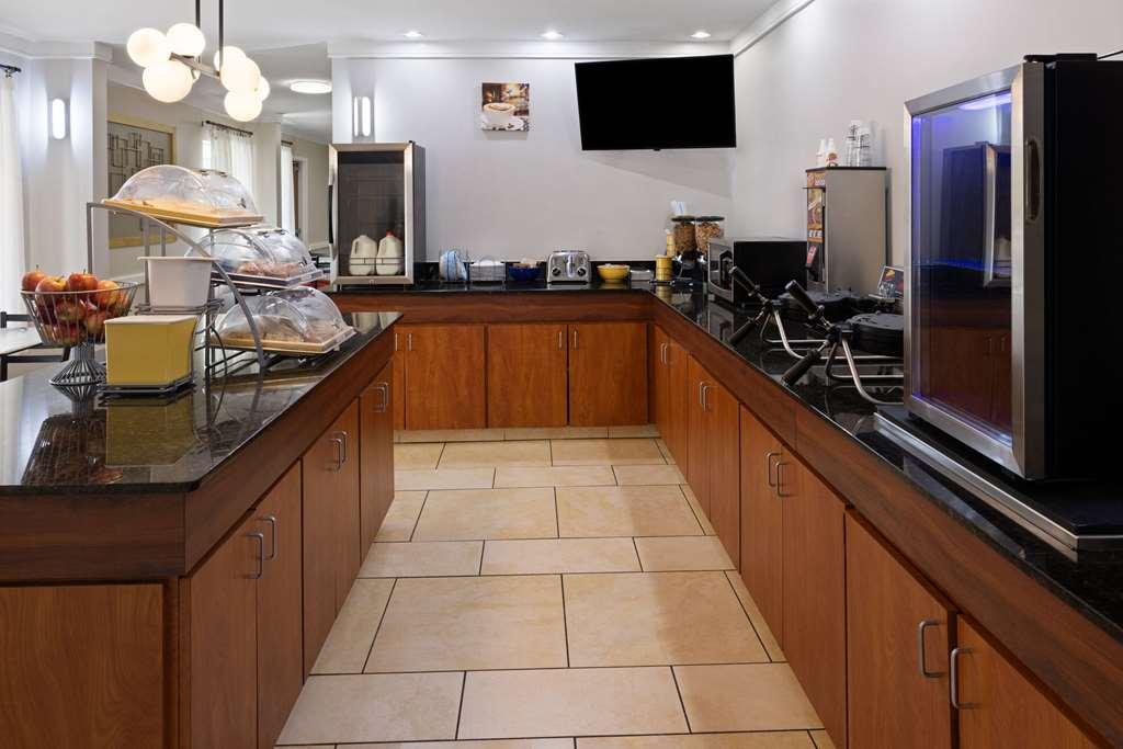 Days Inn By Wyndham Florence Near Civic Center Съоръжения снимка